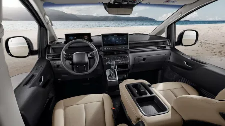 2026-facelift-hyundai_staria-7