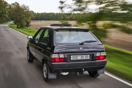 7-skoda_favorit-10