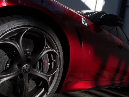 alfa-romeo-giulia-quadrifoglio-collezione-2025-4