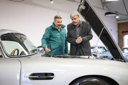 aston-martin-db5-vantage-po-renovaci-8