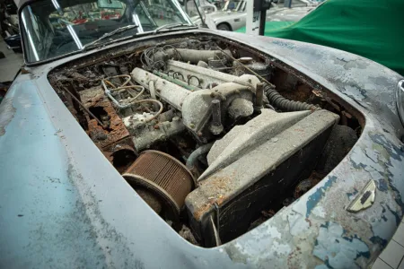 aston-martin-db5-vantage-puvodni-stav-12