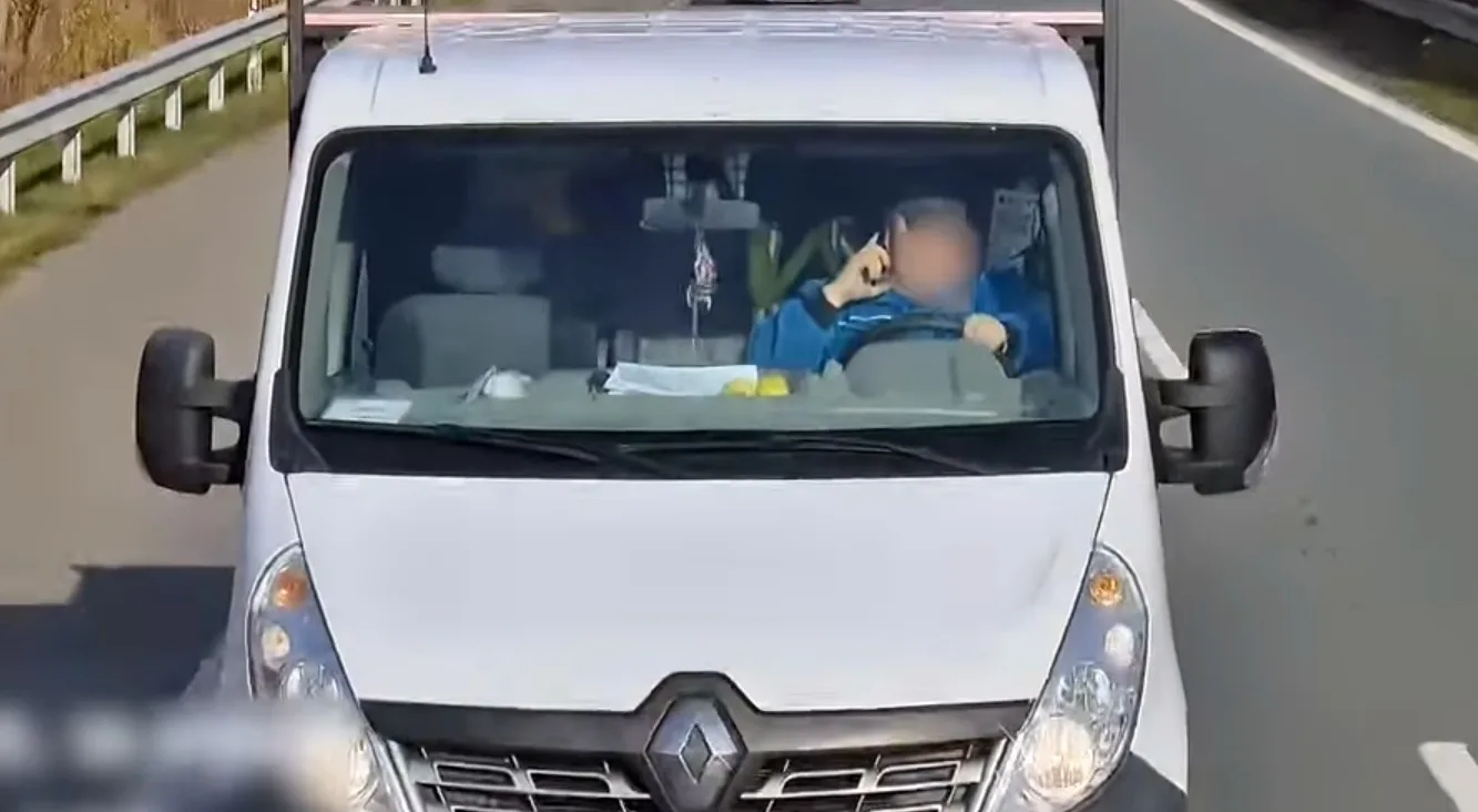 policie-kontrola-mobil