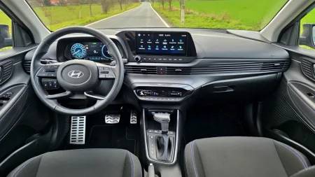 test-hyundai-bayon-1-0-t-gdi-dct-2025-15