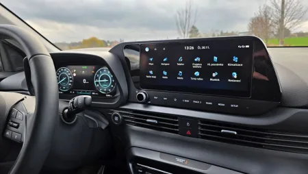 test-hyundai-bayon-1-0-t-gdi-dct-2025-18