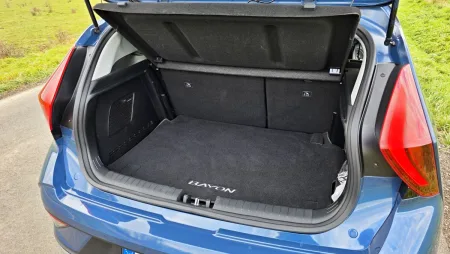 test-hyundai-bayon-1-0-t-gdi-dct-2025-25