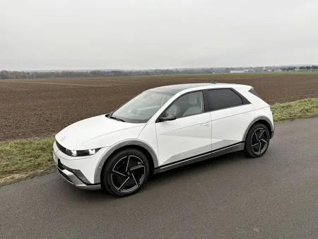 test-hyundai-ioniq-5-power-84-kwh-awd-elektromobil-2025-25