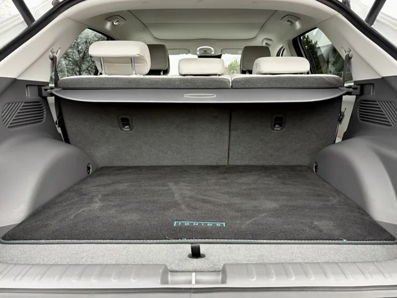 test-hyundai-ioniq-5-power-84-kwh-awd-elektromobil-2025-27