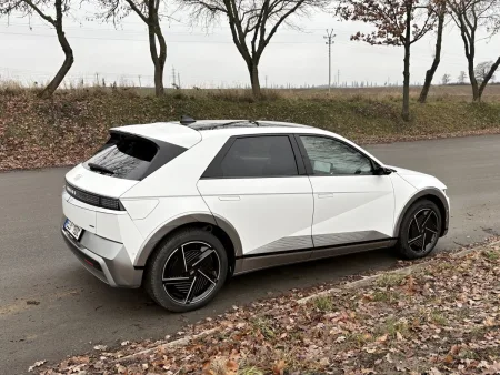 test-hyundai-ioniq-5-power-84-kwh-awd-elektromobil-2025-5