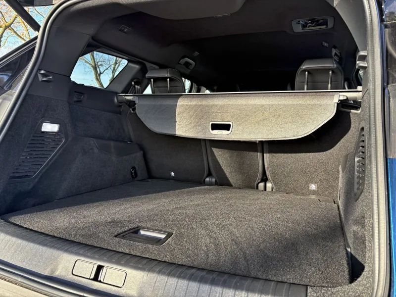 test-peugeot-5008-gt-hybrid-145-e-dcs6-2025-56