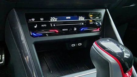 test-volkswagen-polo-gti-2025-19