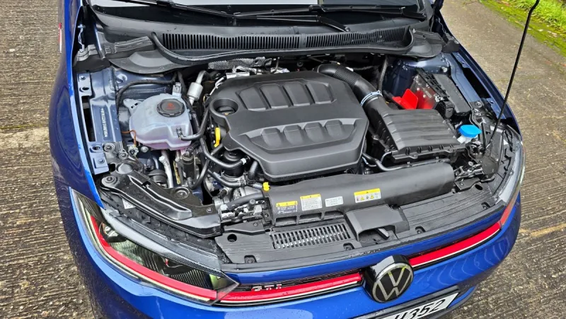 test-volkswagen-polo-gti-2025-27