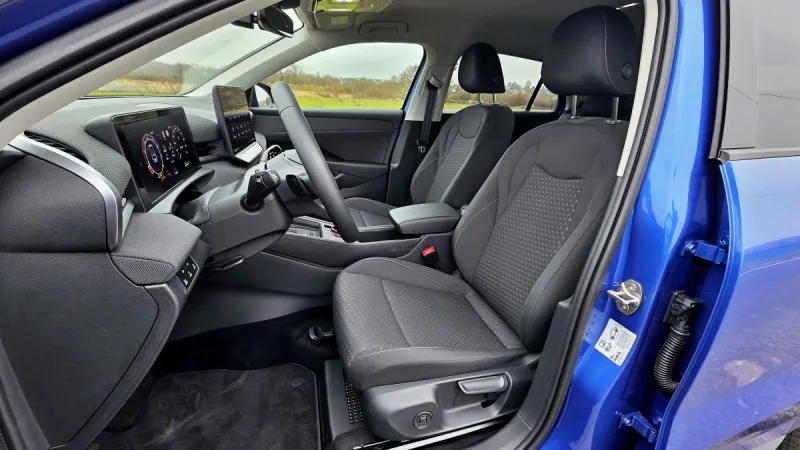 test-volkswagen-t-roc-1-5-etsi-110-kw-dsg-2025-21