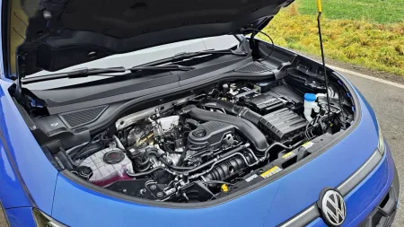 test-volkswagen-t-roc-1-5-etsi-110-kw-dsg-2025-30