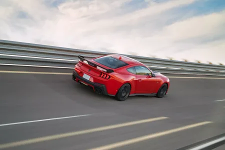 2026-ford-mustang-dark-horse-sc-11