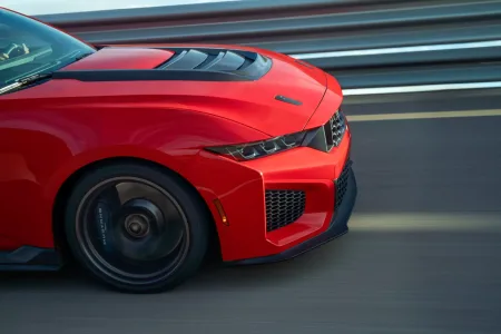 2026-ford-mustang-dark-horse-sc-12