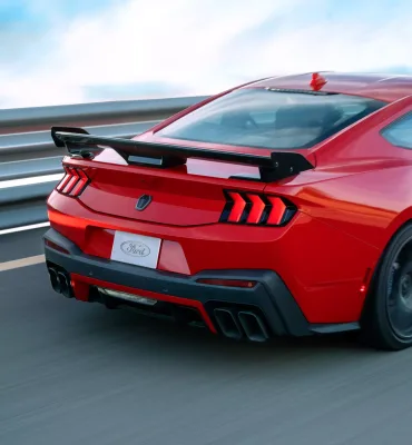 2026-ford-mustang-dark-horse-sc-13