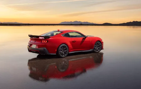 2026-ford-mustang-dark-horse-sc-6