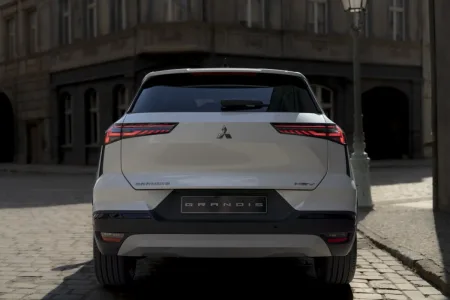 2026-mitsubishi-grandis-5