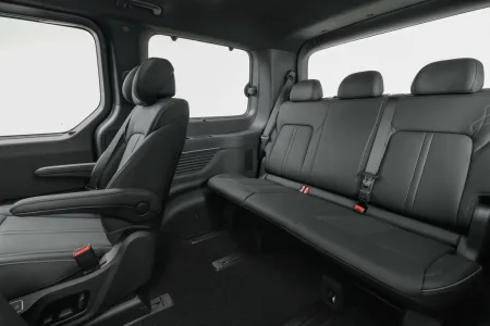 2026-hyundai-staria-electric-10