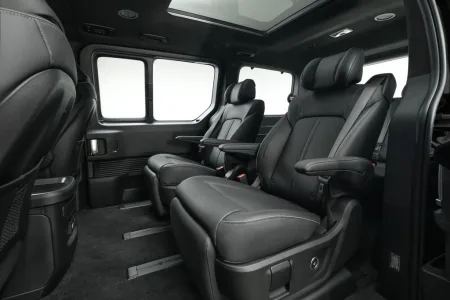 2026-hyundai-staria-electric-11