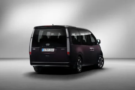 2026-hyundai-staria-electric-2