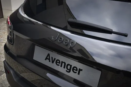 jeep-avenger-black-edition-4
