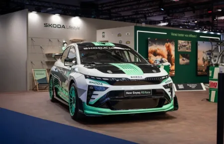 skoda-enyaq-rs-race