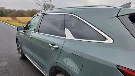 test-kia-sorento-phev-4x4-16-t-gdi-gpf-6at-7s-premium-2026-11