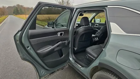 test-kia-sorento-phev-4x4-16-t-gdi-gpf-6at-7s-premium-2026-25