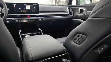 test-kia-sorento-phev-4x4-16-t-gdi-gpf-6at-7s-premium-2026-27