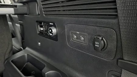 test-kia-sorento-phev-4x4-16-t-gdi-gpf-6at-7s-premium-2026-30