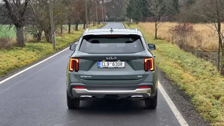 test-kia-sorento-phev-4x4-16-t-gdi-gpf-6at-7s-premium-2026-6