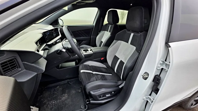 test-opel-grandland-electric-4x4-elektromobil-2026-25