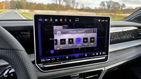 test-volkswagen-tayron-r-line-people-20-tsi-195-kw-4motion-2026-19