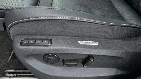 test-volkswagen-tayron-r-line-people-20-tsi-195-kw-4motion-2026-24