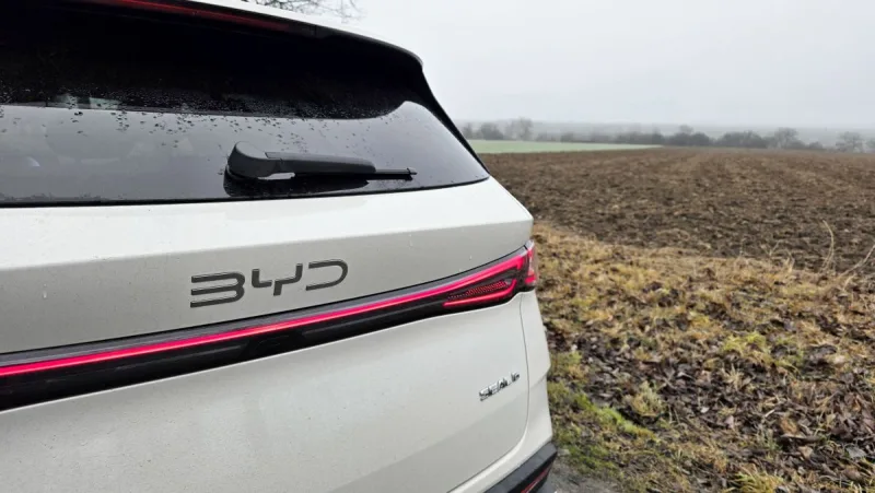 test-byd-seal-6-dm-i-touring-plug-in-hybrid-2026-12