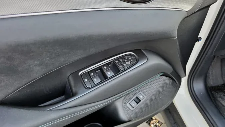 test-byd-seal-6-dm-i-touring-plug-in-hybrid-2026-14