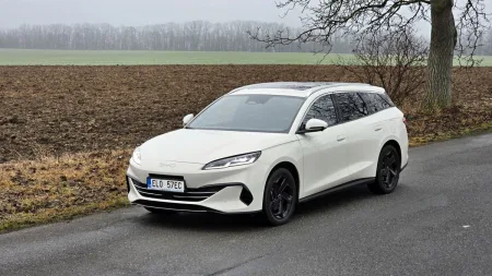 test-byd-seal-6-dm-i-touring-plug-in-hybrid-2026-2