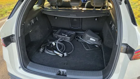 test-byd-seal-6-dm-i-touring-plug-in-hybrid-2026-28