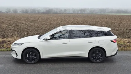 test-byd-seal-6-dm-i-touring-plug-in-hybrid-2026-3