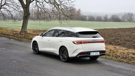 test-byd-seal-6-dm-i-touring-plug-in-hybrid-2026-4