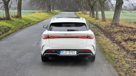 test-byd-seal-6-dm-i-touring-plug-in-hybrid-2026-6