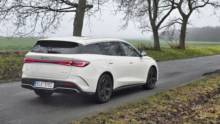 test-byd-seal-6-dm-i-touring-plug-in-hybrid-2026-7