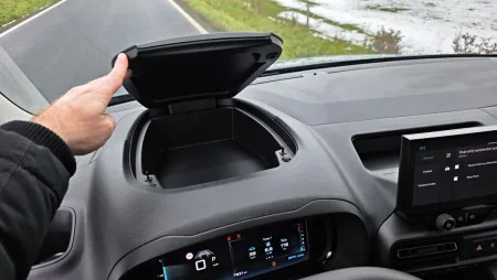 test-citroen-berlingo-xl-max-diesel-130k-automatic-2025-15