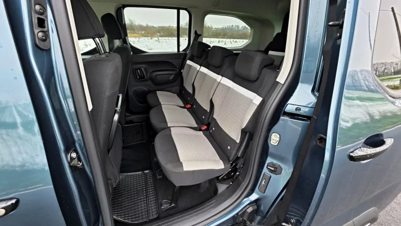 test-citroen-berlingo-xl-max-diesel-130k-automatic-2025-23