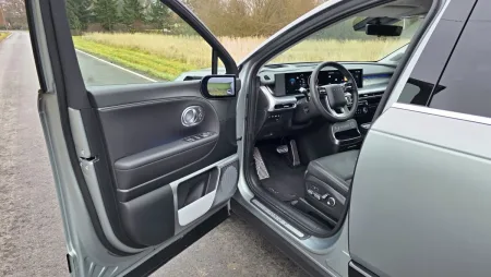 test-hyundai-ioniq-9-performance-elektromobil-2026-18