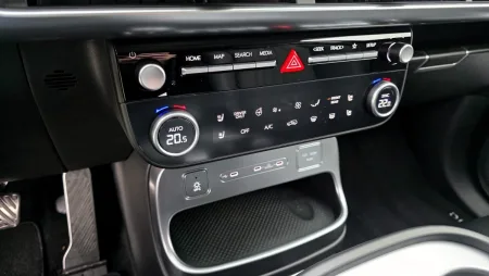 test-hyundai-ioniq-9-performance-elektromobil-2026-24