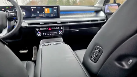 test-hyundai-ioniq-9-performance-elektromobil-2026-30