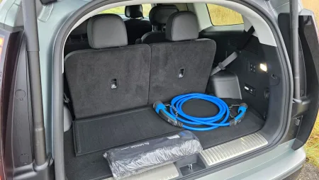 test-hyundai-ioniq-9-performance-elektromobil-2026-36