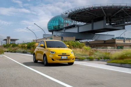 2026-fiat-500-hybrid-03